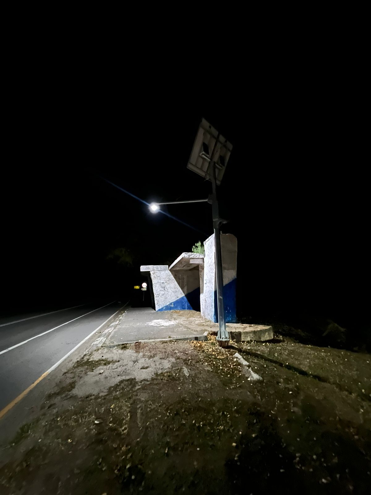 фото Автономная система освещения на солнечных панелях LE-Max ASO-60