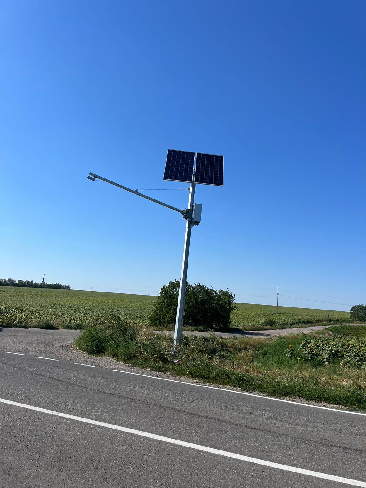 фото Автономная система освещения на солнечных панелях LE-Max ASO-60