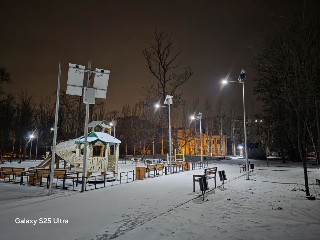 фото Автономная система освещения на солнечных панелях LE-Max ASO-60